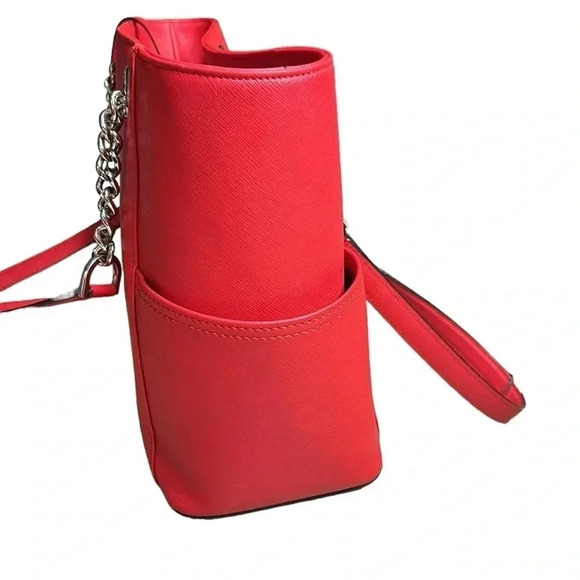 Calvin Klein tote bag,women large. Red Leather tote  silver chains, side pockets - Picture 9 of 14
